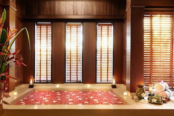 Bo Phut Resort & Spa