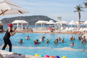 Costa De Oro Beach Hotel
