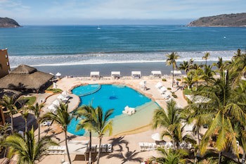Costa De Oro Beach Hotel