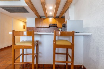 Costa De Oro Beach Hotel