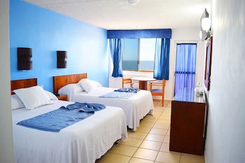 Costa De Oro Beach Hotel