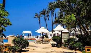 Costa De Oro Beach Hotel