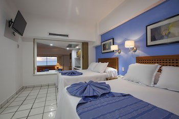 Costa De Oro Beach Hotel