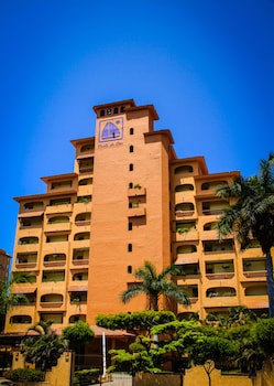 Costa De Oro Beach Hotel