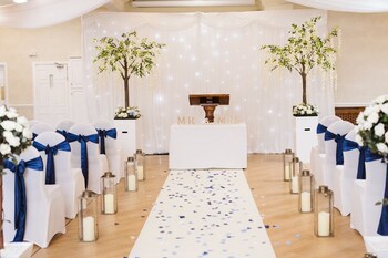 Rogerthorpe Manor Hotel