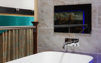 Rogerthorpe Manor Hotel