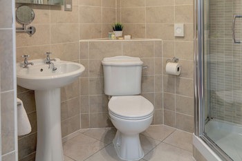 Rogerthorpe Manor Hotel