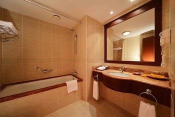 Lotte City Hotels Tashkent Palace