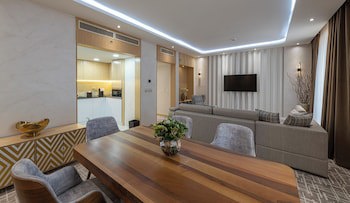 Lotte City Hotels Tashkent Palace