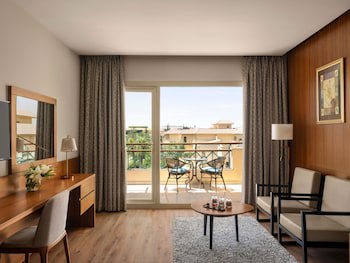 Movenpick Hotel Cairo - Media City galeri fotoğrafı