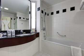 Radisson Blu Carlton Hotel, Bratislava