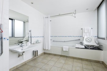 Holiday Inn Glasgow Airport, An Ihg Hotel
