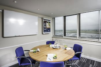 Holiday Inn Glasgow Airport, An Ihg Hotel