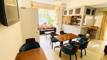 Dial House Hotel