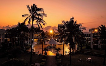 Golden Tulip Dar Es Salaam