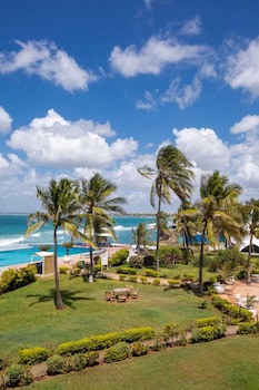 Golden Tulip Dar Es Salaam