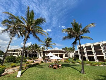Golden Tulip Dar Es Salaam