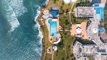 Golden Tulip Dar Es Salaam