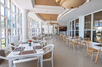 Golden Tulip Dar Es Salaam