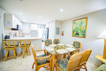Seven Mile Beach Resort & Club