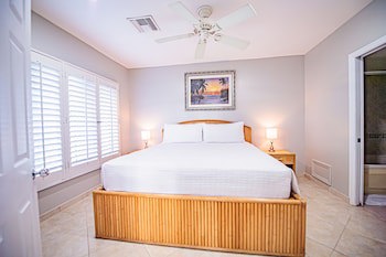 Seven Mile Beach Resort & Club