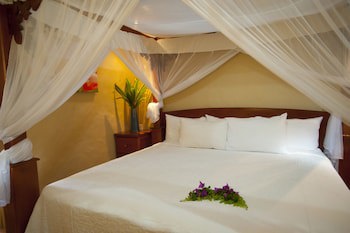 The Rarotongan Beach Resort & Lagoonarium