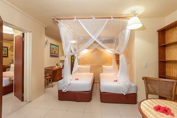 The Rarotongan Beach Resort & Lagoonarium