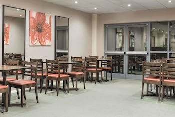 Days Inn By Wyndham Donington A50