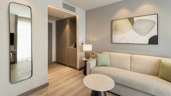 Holiday Inn Thessaloniki by IHG galeri fotoğrafı