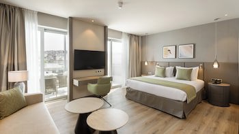 Holiday Inn Thessaloniki by IHG galeri fotoğrafı