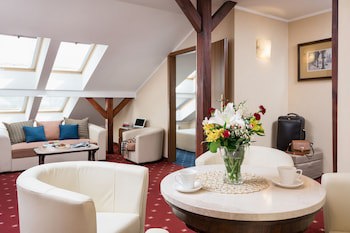 Booking Hotel Crown Piast & Spa