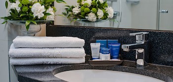 Booking Hotel Crown Piast & Spa