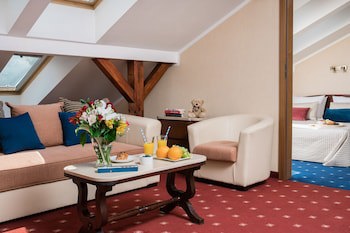 Booking Hotel Crown Piast & Spa