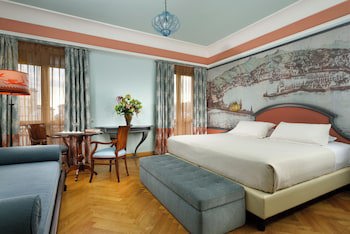 Grand Hotel Savoia Genova, Curio Collection by Hilton galeri fotoğrafı