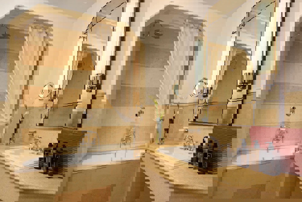 Grand Hotel Savoia Genova, Curio Collection by Hilton