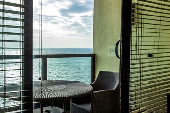 The Leela Kovalam, A Raviz Hotel