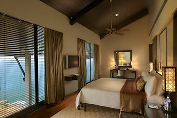 The Leela Kovalam, A Raviz Hotel