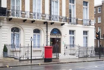 Rose Court Hotel