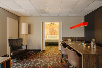 Crown Hotel Eindhoven Centre