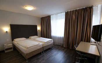 Bahn Hotel galeri fotoğrafı