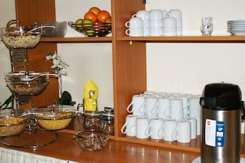 Bahn Hotel galeri fotoğrafı