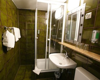 Bahn Hotel galeri fotoğrafı