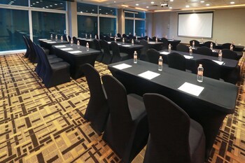 Holiday Inn Reynosa Industrial Poniente, An Ihg Hotel