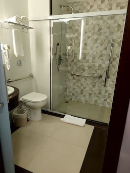 Comfort Suites Vitoria