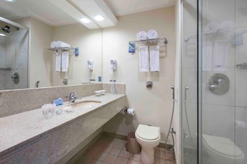Comfort Suites Vitoria