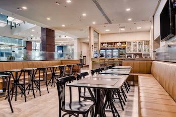 Comfort Suites Vitoria
