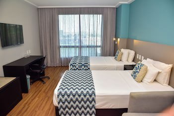 Comfort Suites Vitoria
