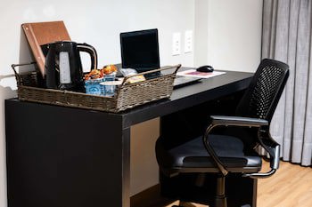 Comfort Suites Vitoria