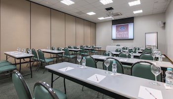 Comfort Suites Vitoria