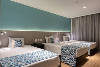 Comfort Suites Vitoria